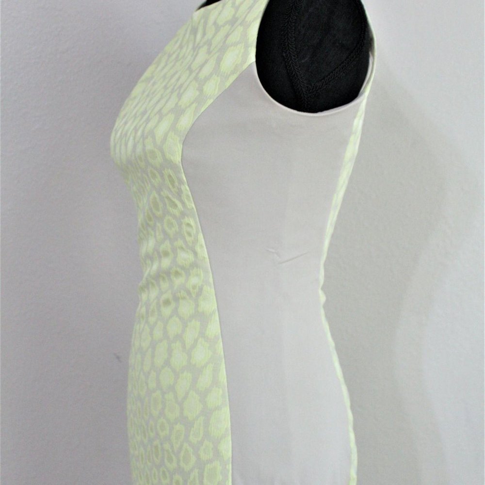 Belle Badgley Mischka Green/Taupe Leopard Sheath Dress (2) - Picture 4 of 7